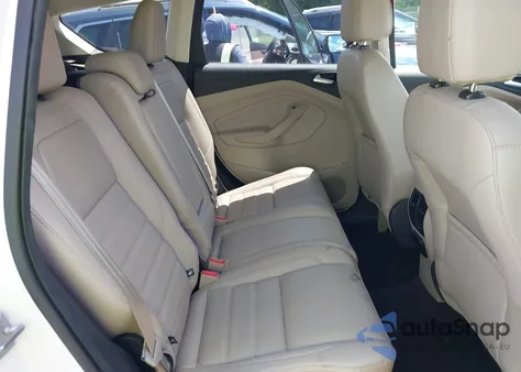 2017 Ford Escape Titanium z USA, uszkodzony, nr VIN 1FMCU0J98HUB56334